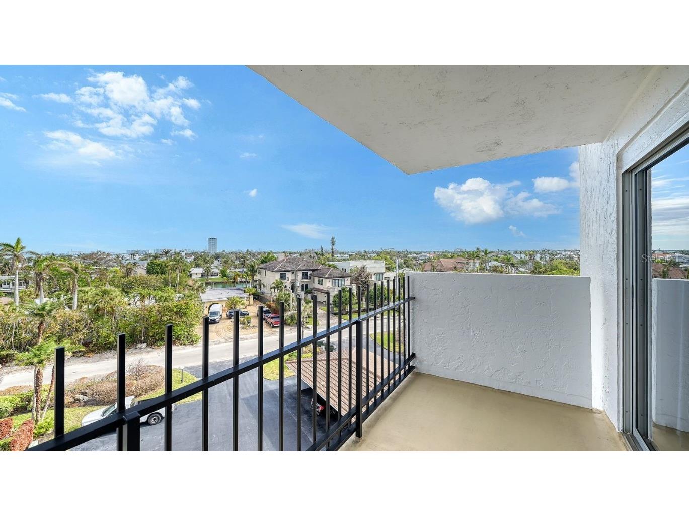 101 Benjamin Franklin Drive #54 Sarasota FL 34236 - SARASOTA BAY A4668252 image21