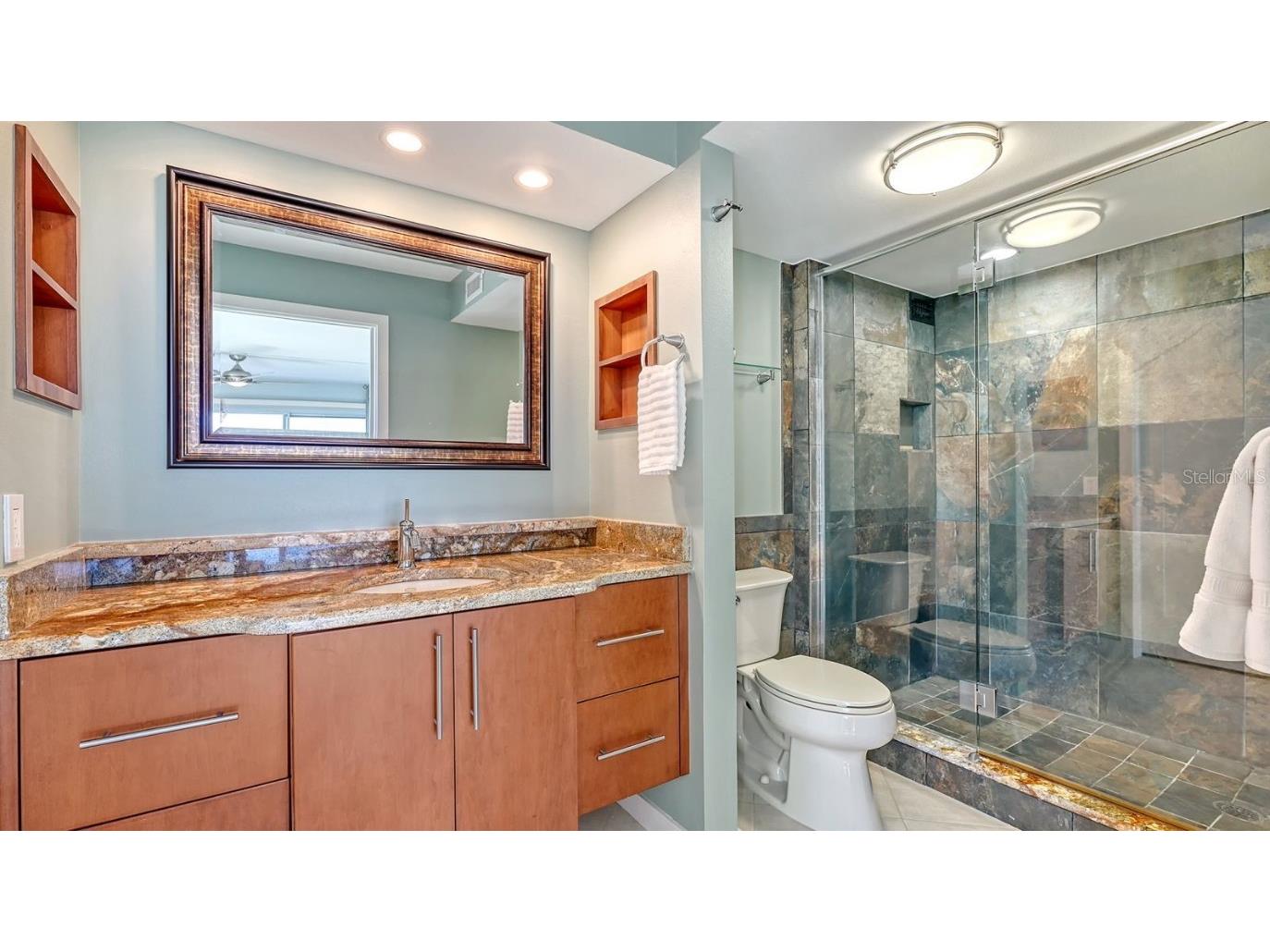 101 Benjamin Franklin Drive #54 Sarasota FL 34236 - SARASOTA BAY A4668252 image23