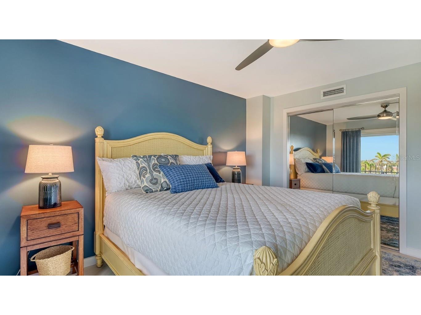 101 Benjamin Franklin Drive #54 Sarasota FL 34236 - SARASOTA BAY A4668252 image27