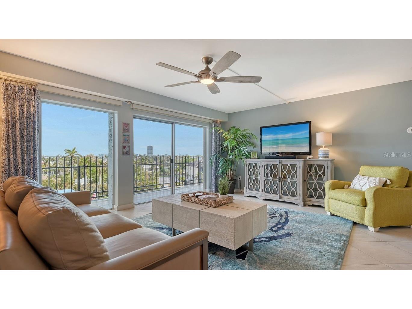 101 Benjamin Franklin Drive #54 Sarasota FL 34236 - SARASOTA BAY A4668252 image3