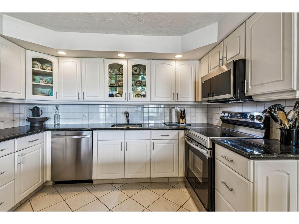 101 Benjamin Franklin Drive #61 Sarasota FL 34236 TB8424965 image21