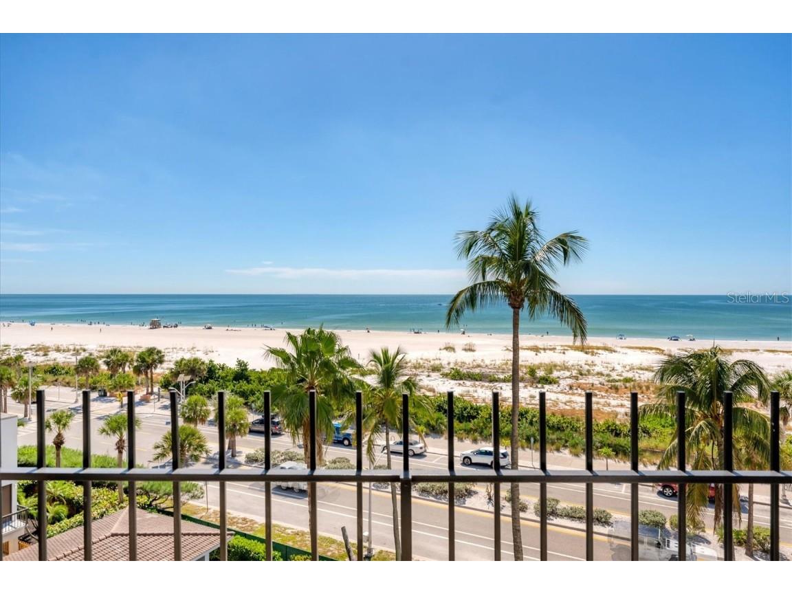 101 Benjamin Franklin Drive #63 Sarasota FL 34236 A4668335 image30