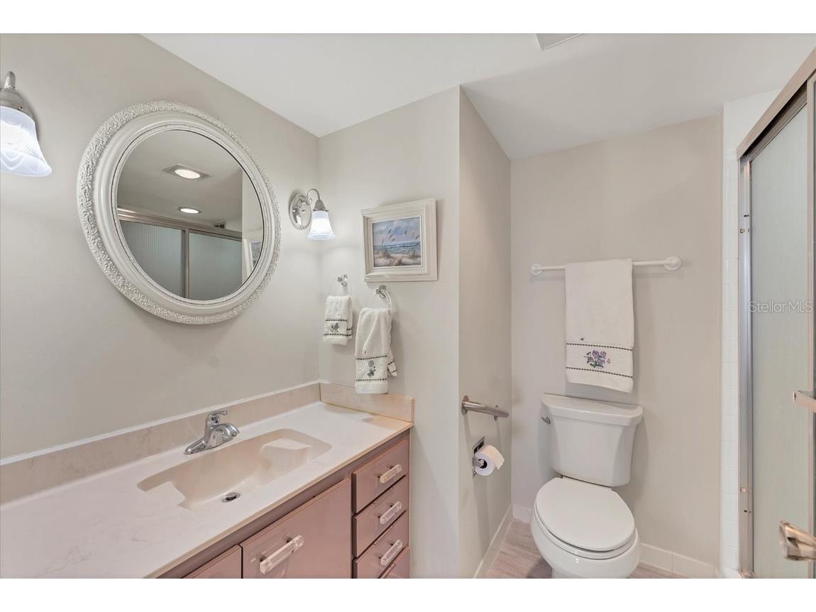 101 Benjamin Franklin Drive #63 Sarasota FL 34236 A4668335 image37