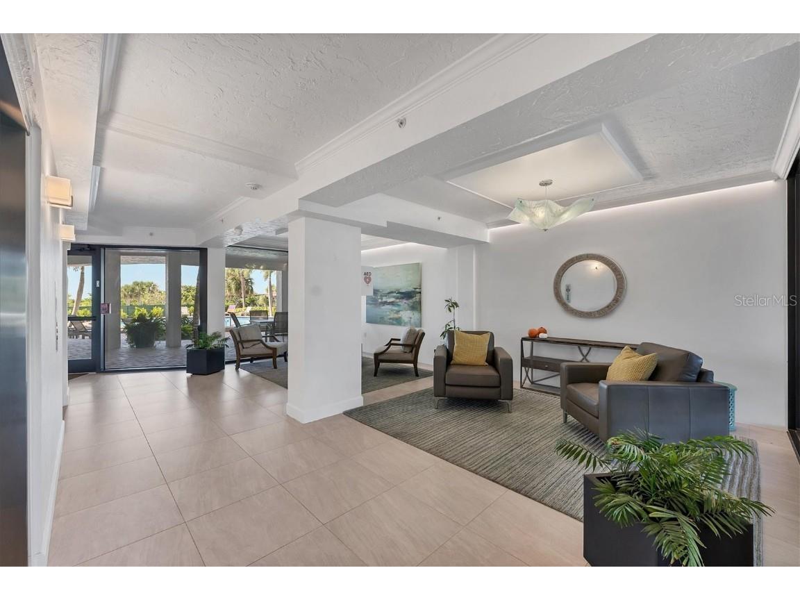 101 Benjamin Franklin Drive #63 Sarasota FL 34236 A4668335 image40