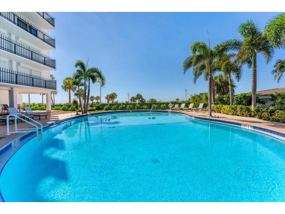 101 Benjamin Franklin Drive #63 Sarasota FL 34236 A4668335 image46