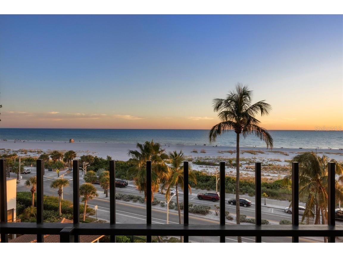 101 Benjamin Franklin Drive #63 Sarasota FL 34236 A4668335 image56