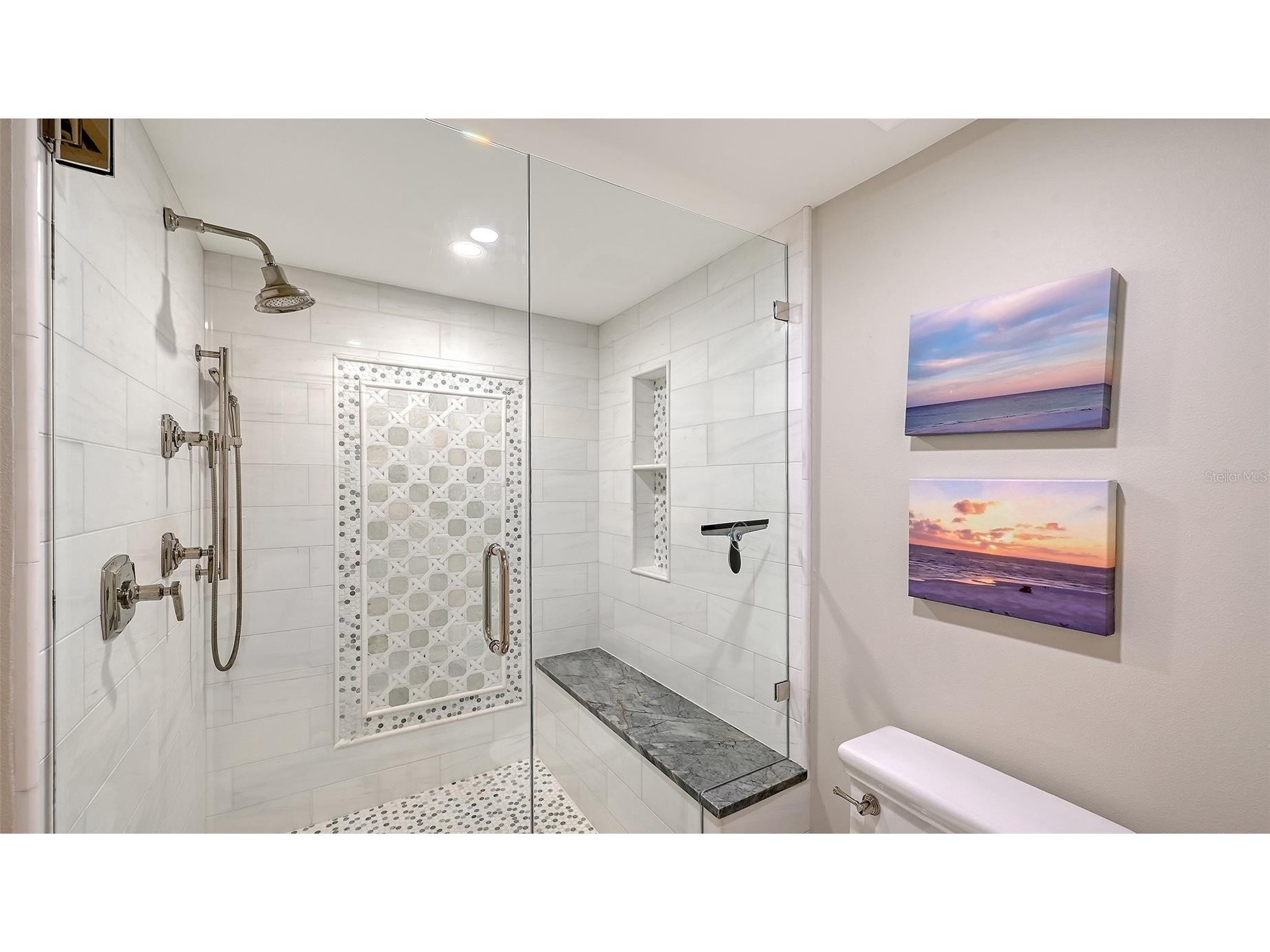 101 Benjamin Franklin Drive #85 & 86 Sarasota FL 34236 A4692002 image35
