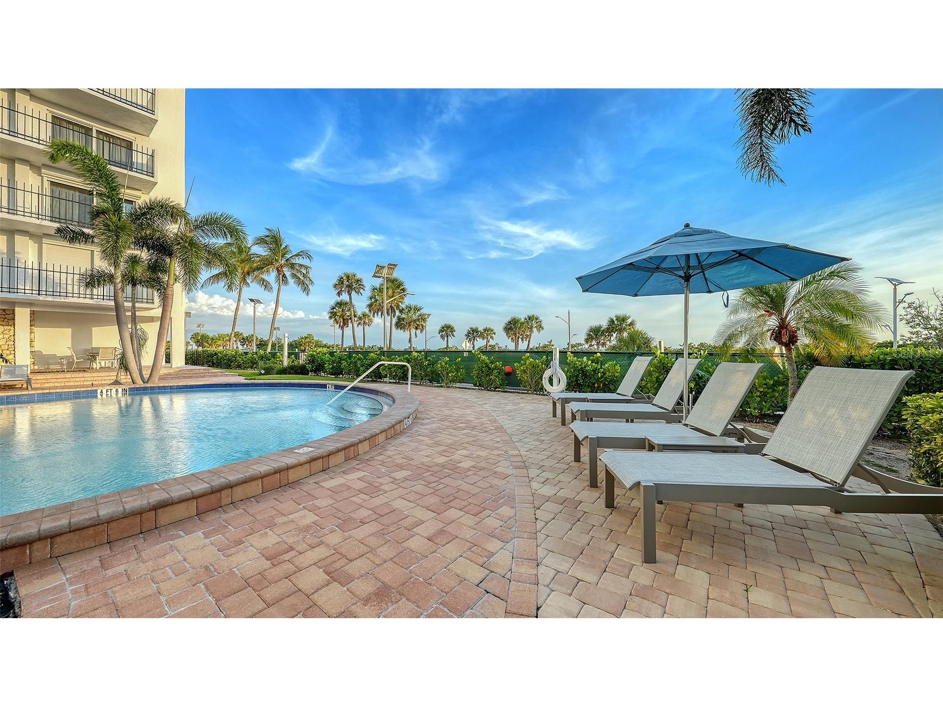 101 Benjamin Franklin Drive #85 & 86 Sarasota FL 34236 A4692002 image41