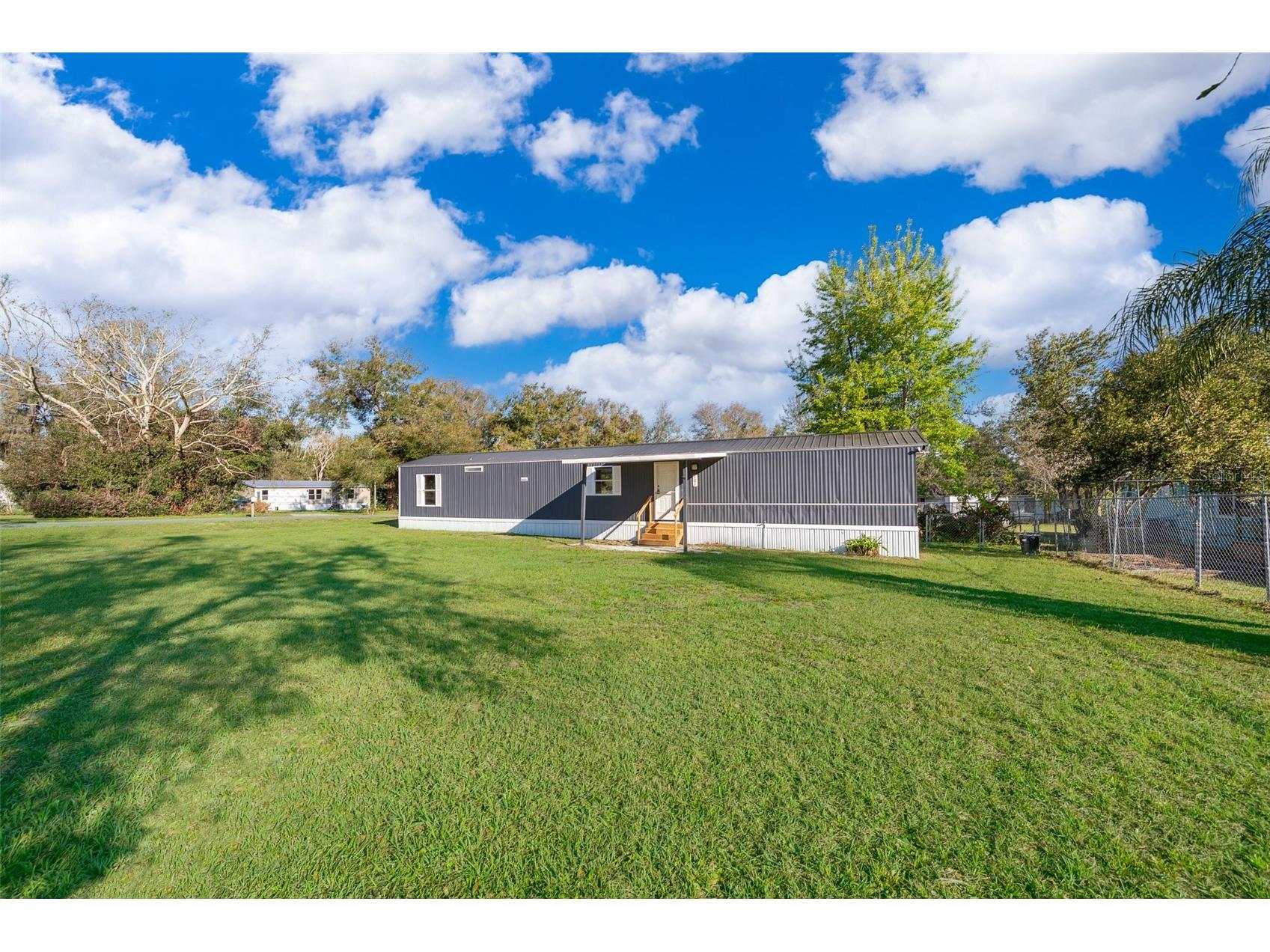 101 Caroline Avenue Lady Lake FL 32159 OM723713 image1