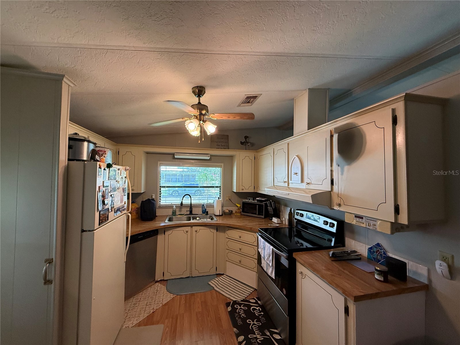 101 Cypress Road Wildwood FL 34785 - LAKE OKAHUMPKA G5113301 image3