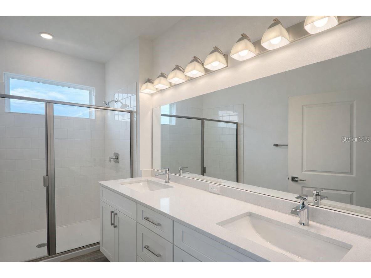 310 Elena Lavin Circle Orlando FL 32807 O6406542 image4