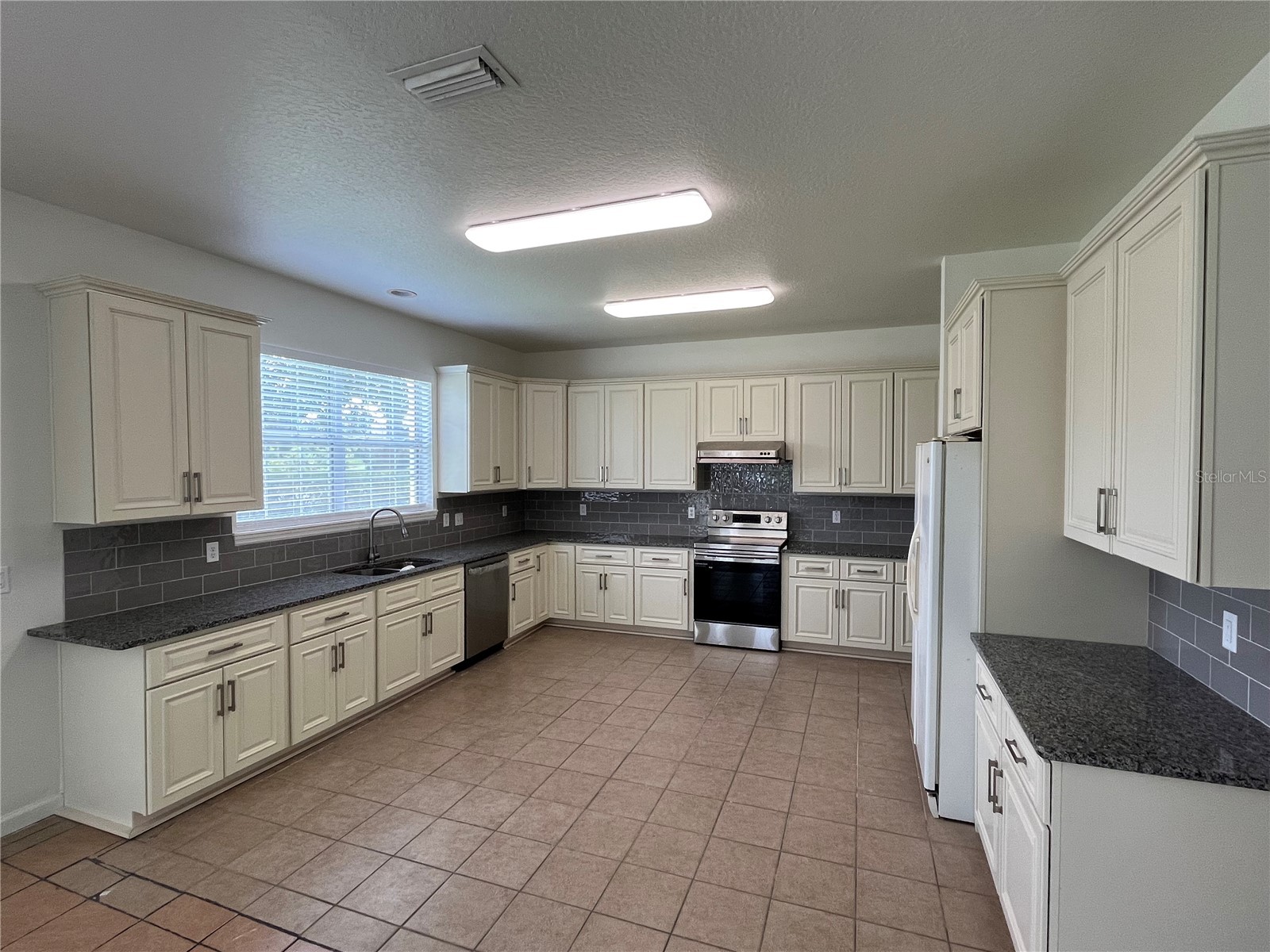 101 Hagge Drive Daytona Beach FL 32124 NS1088653 image7