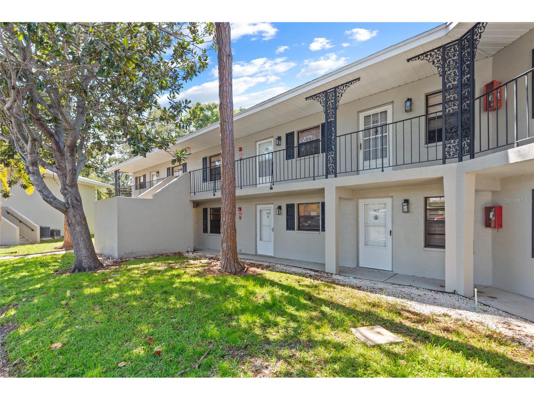 101 Lake Avenue NE #108 Largo FL 33771 TB8428125 image1