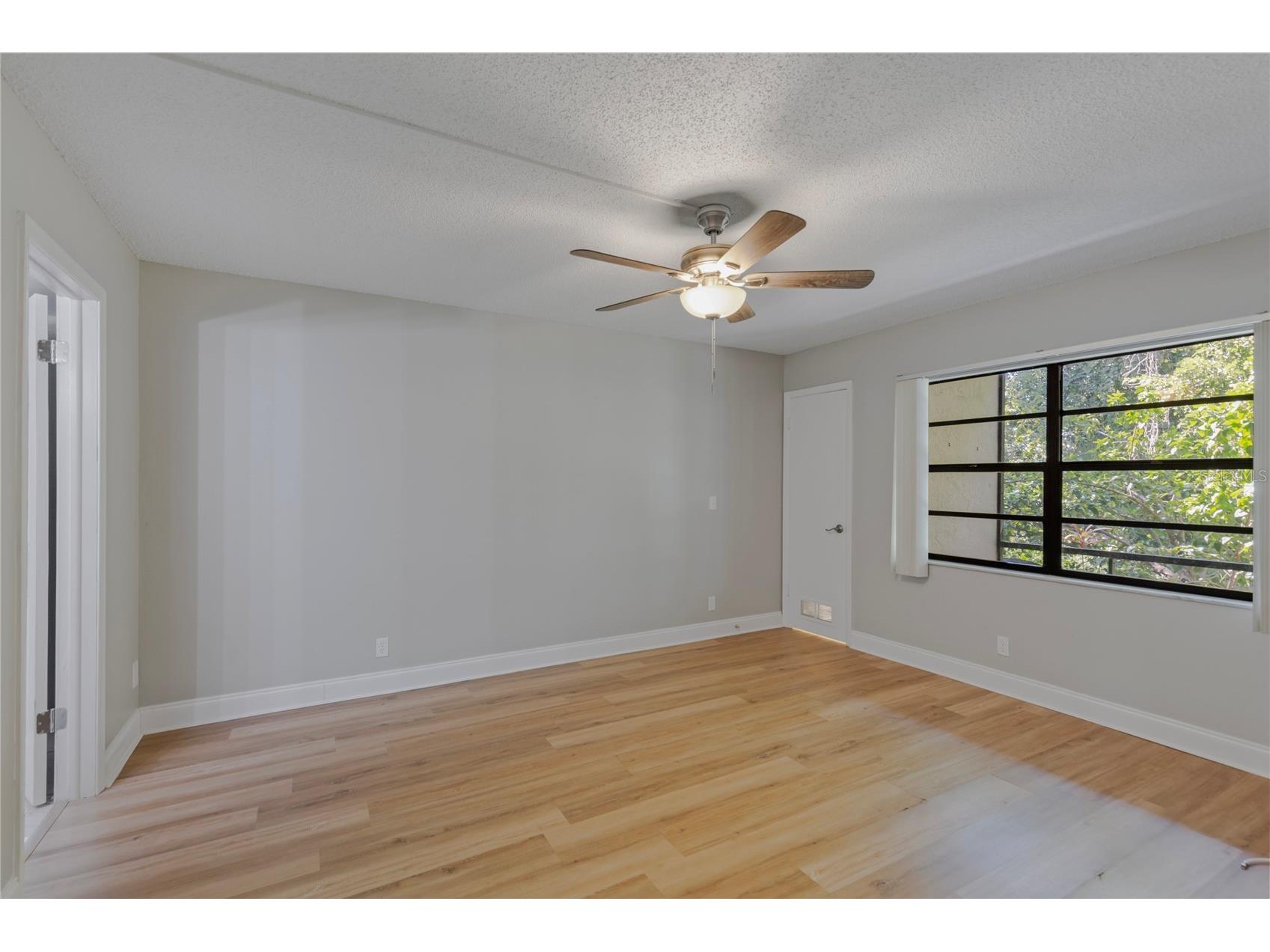 101 Lake Avenue NE #108 Largo FL 33771 TB8428125 image40