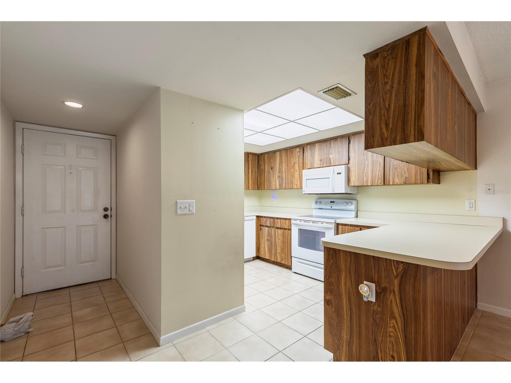 101 Lake Avenue NE #209 Largo FL 33771 TB8469527 image12