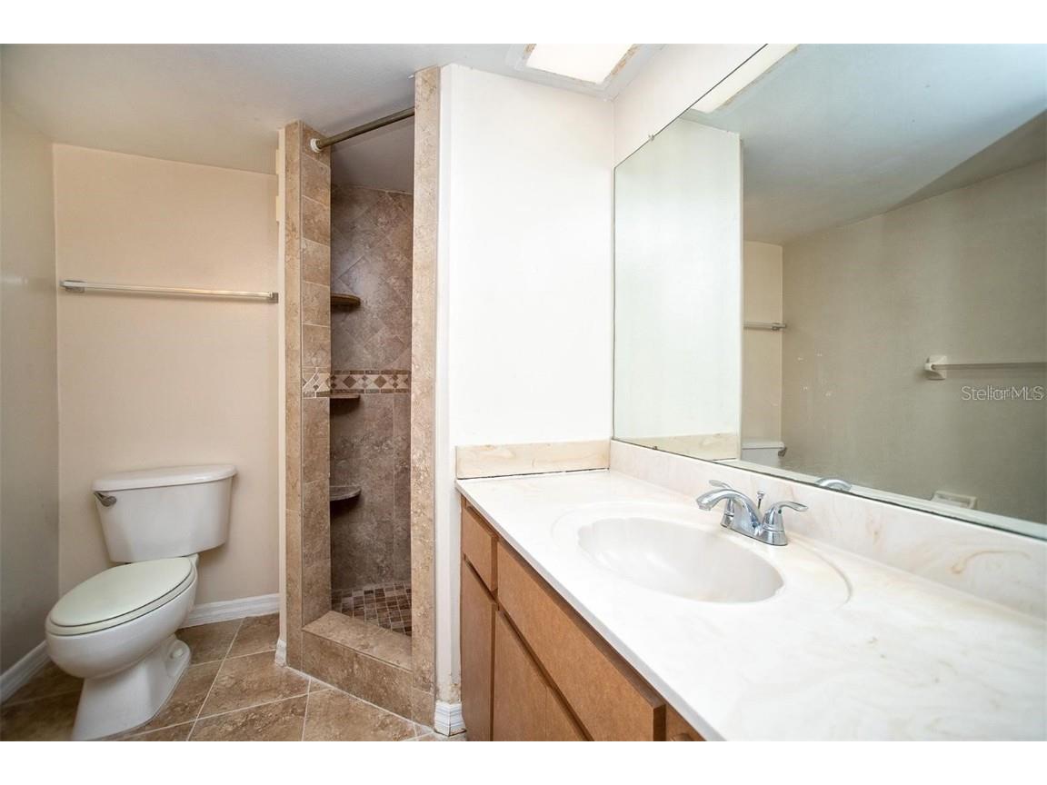 101 Lake Avenue NE #211 Largo FL 33771 TB8429389 image11