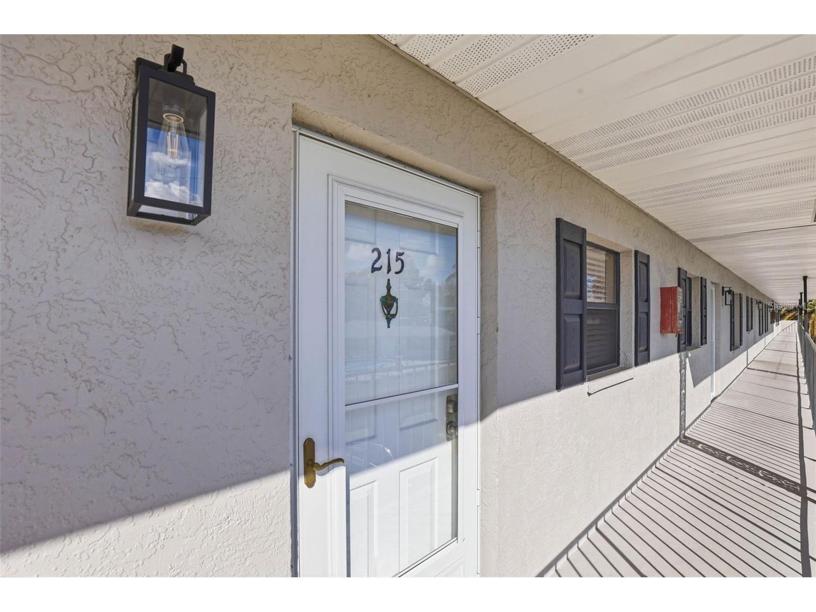 101 Lake Avenue NE #215 Largo FL 33771 TB8524608 image1