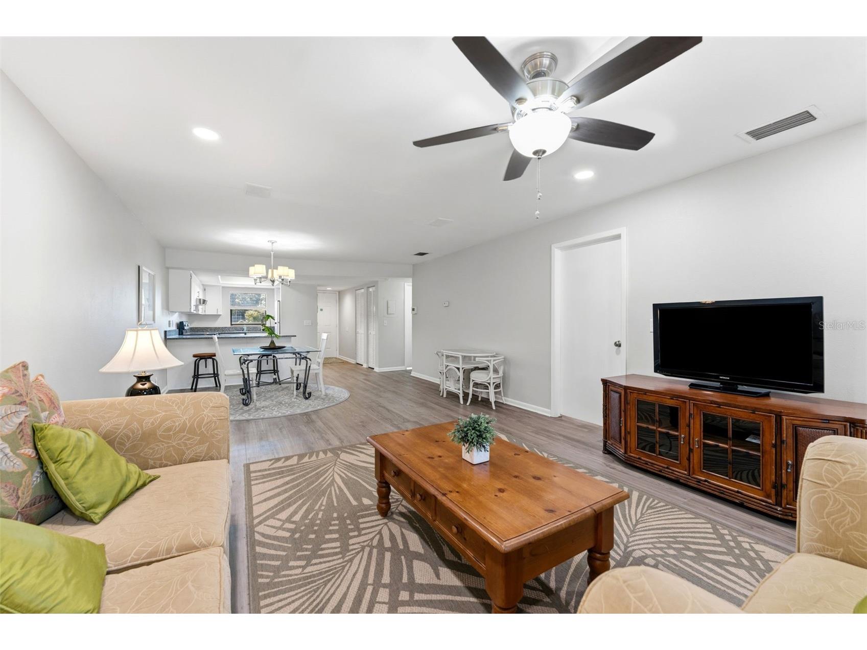 101 Lake Avenue NE #215 Largo FL 33771 TB8524608 image13