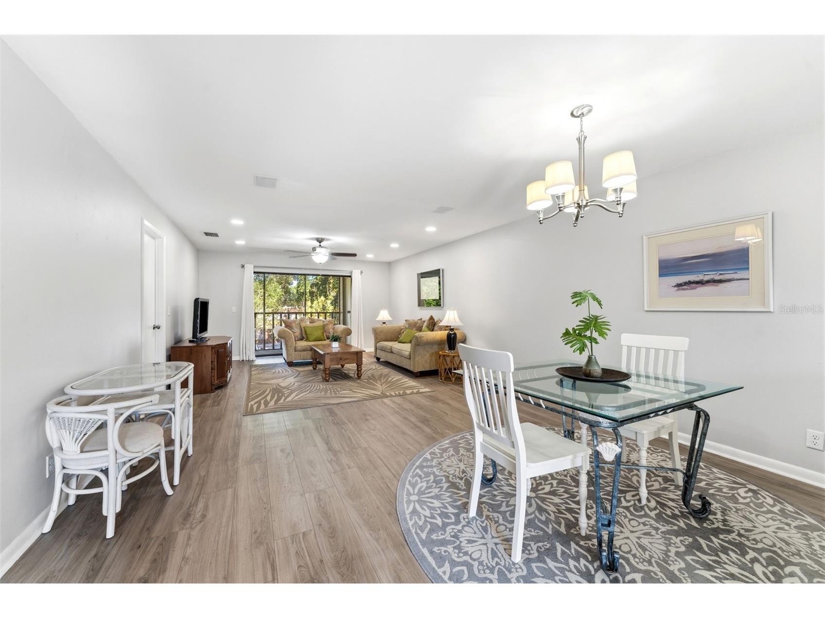 101 Lake Avenue NE #215 Largo FL 33771 TB8524608 image2