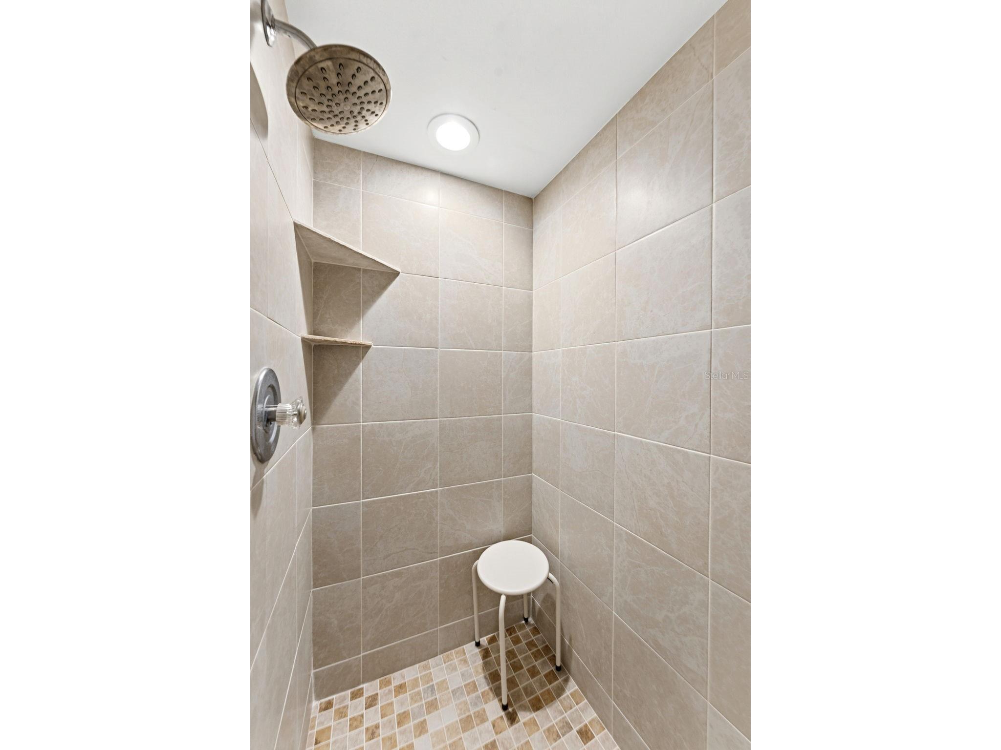 101 Lake Avenue NE #215 Largo FL 33771 TB8524608 image27