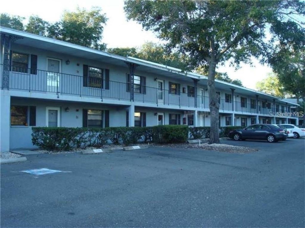 101 Lake Avenue NE #220 Largo FL 33771 U8225296 image1