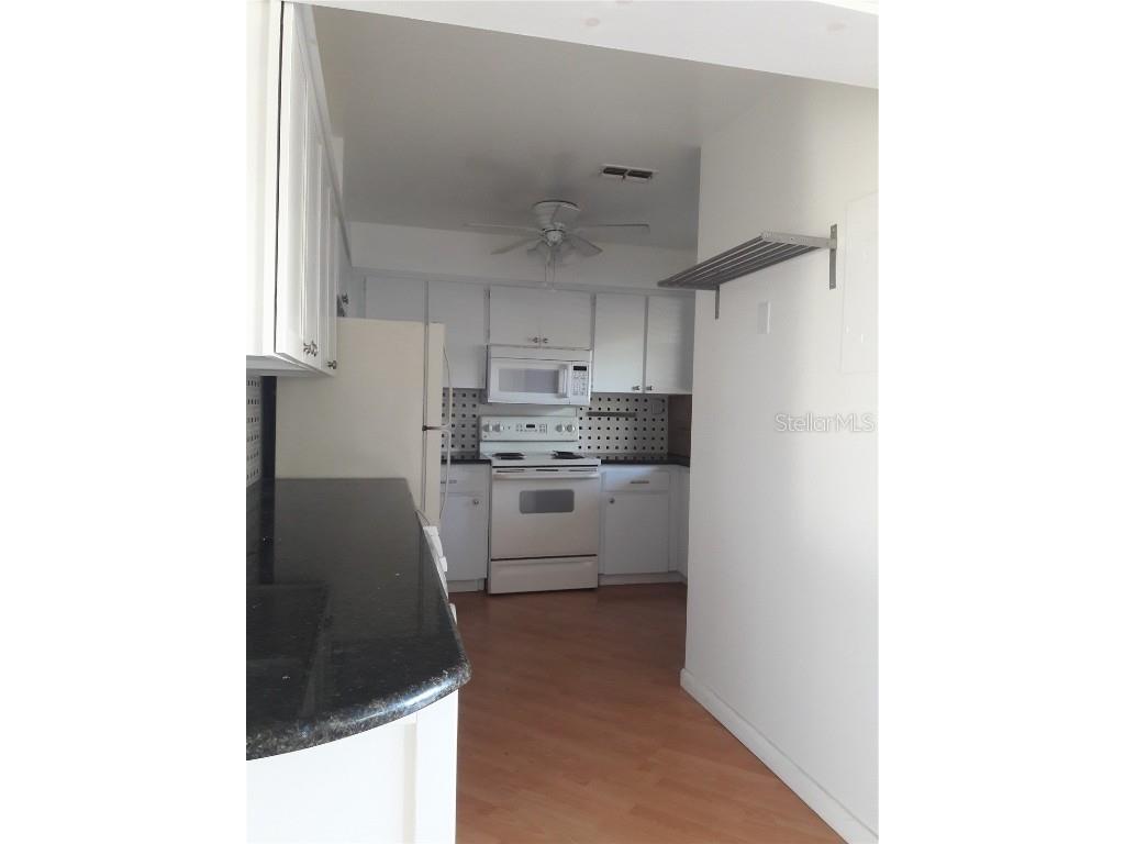 101 Lake Avenue NE #222 Largo FL 33771 U8240152 image7