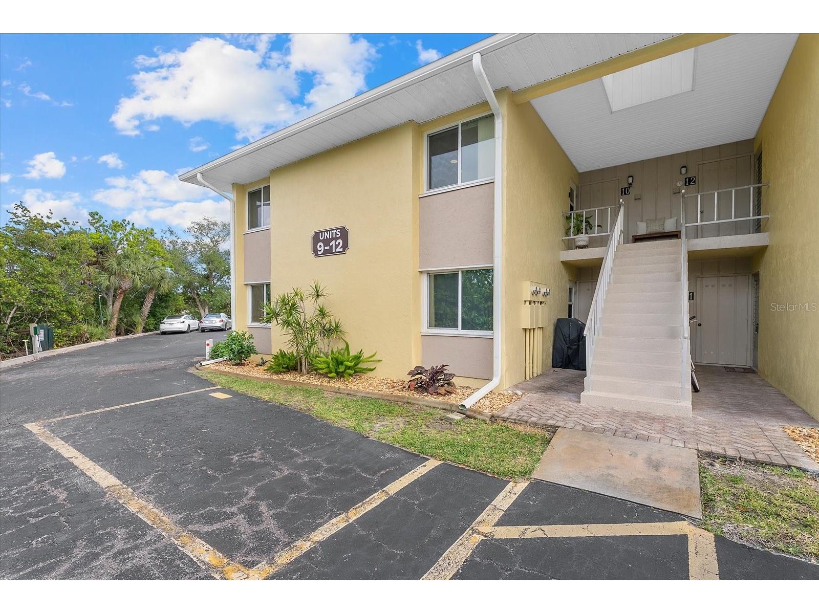 101 Louella Lane #10 Nokomis FL 34275 - LYONS BAY N6144075 image1
