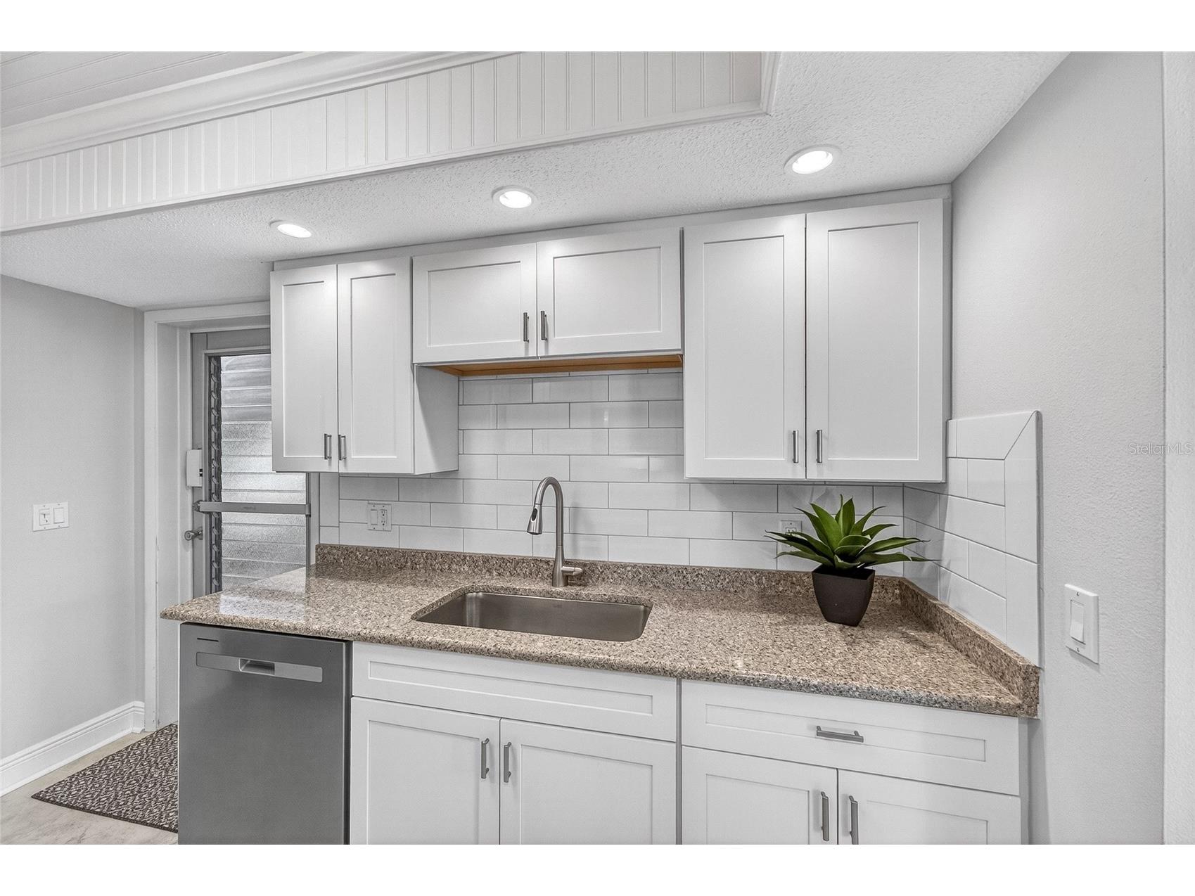 101 Louella Lane #11 Nokomis FL 34275 A4692779 image21