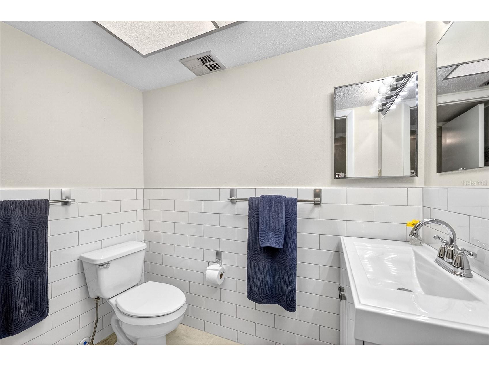 101 Louella Lane #11 Nokomis FL 34275 A4692779 image36