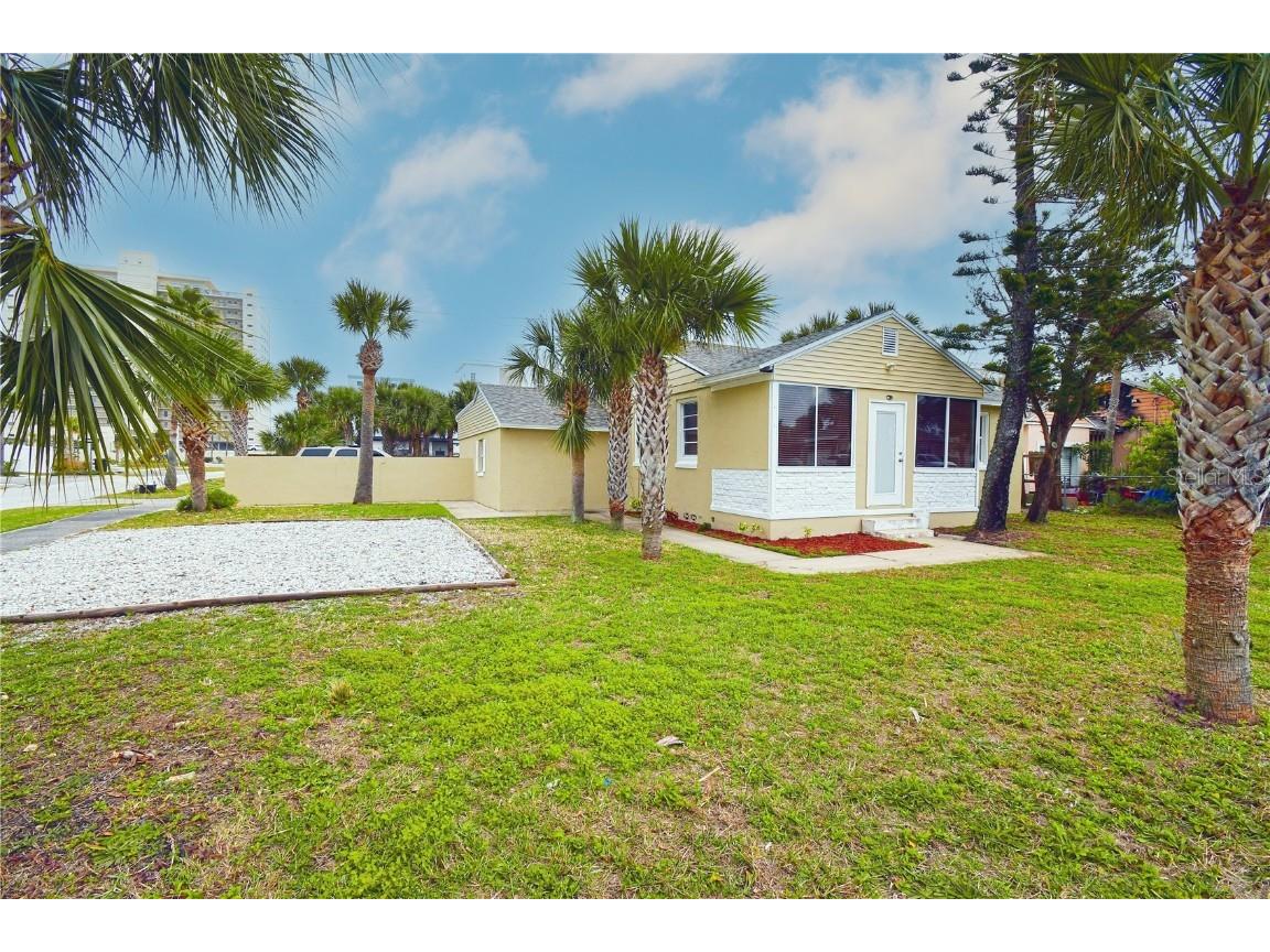101 Lucky Drive Ormond Beach FL 32176 V4945912 image1