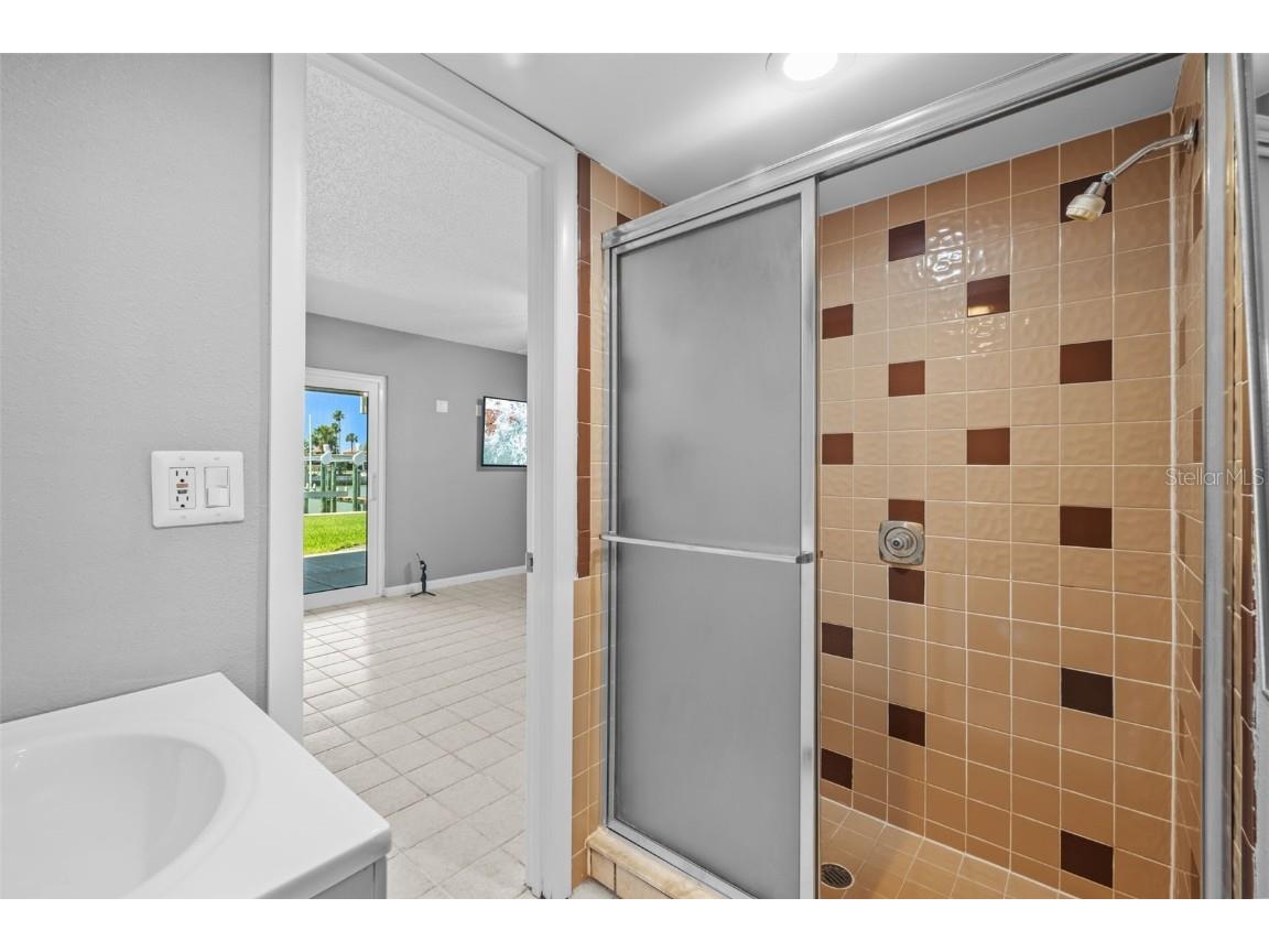 101 Marina Del Rey Court Clearwater FL 33767 TB8388021 image32