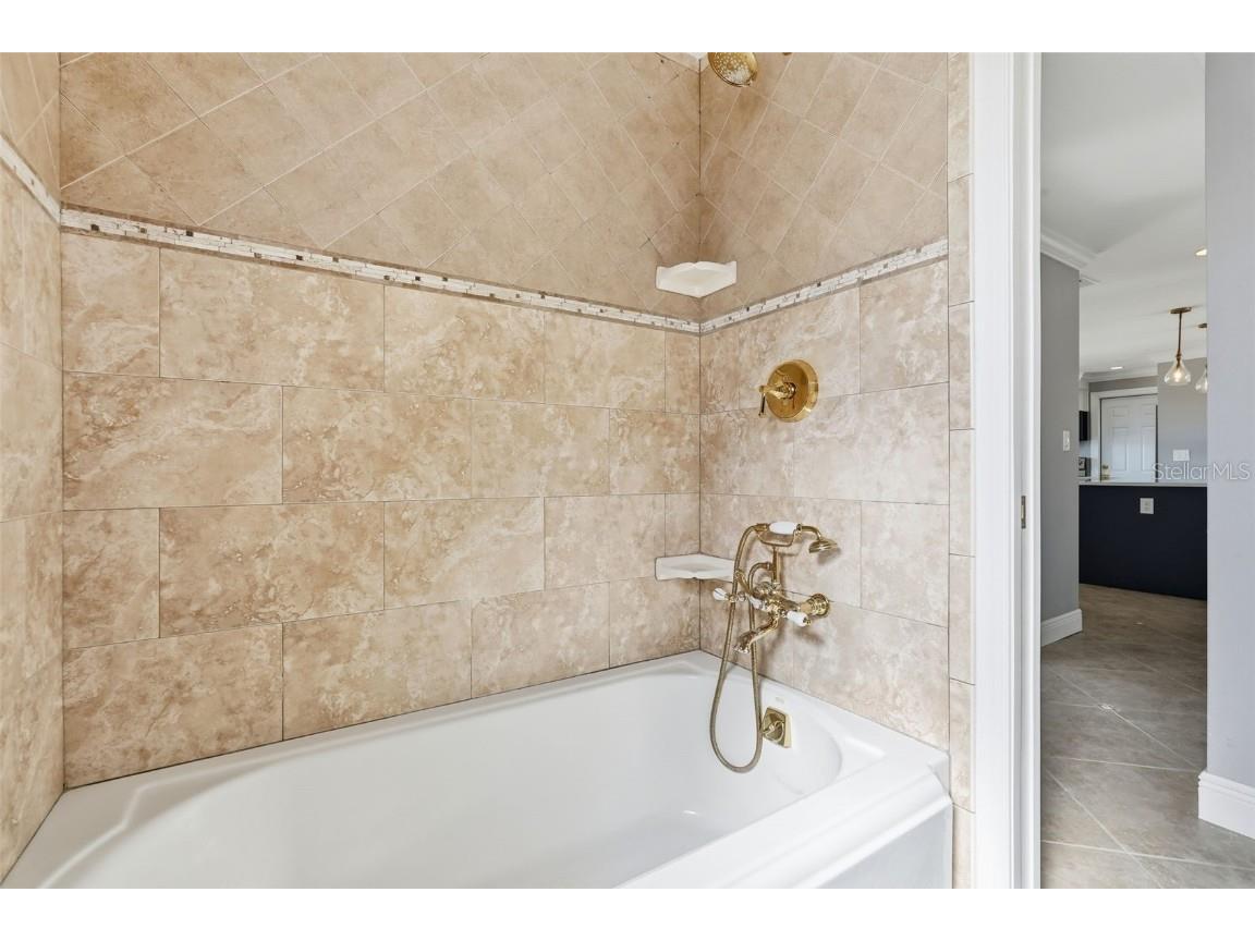 101 Michigan Boulevard Dunedin FL 34698 TB8439995 image21