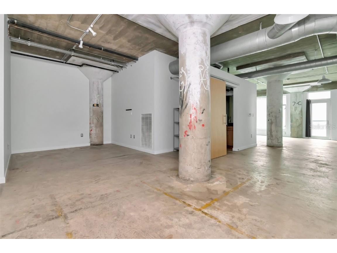 101 N 12th Street #202 Tampa FL 33602 TB8441520 image2