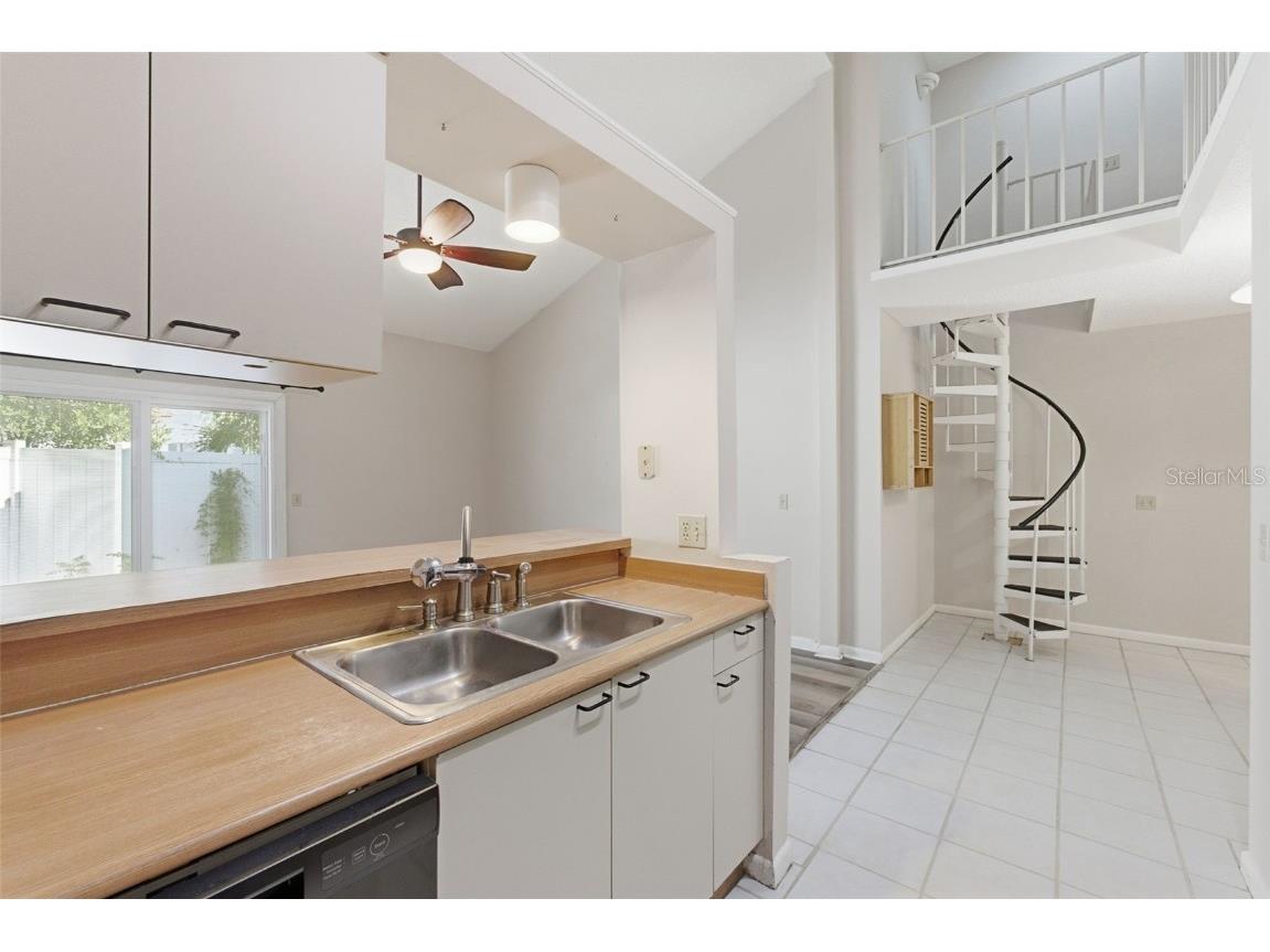 101 N Hill Avenue #6 Deland FL 32724 V4943240 image10