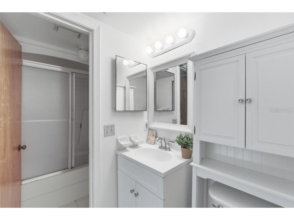 101 N Hill Avenue #6 Deland FL 32724 V4943240 image14