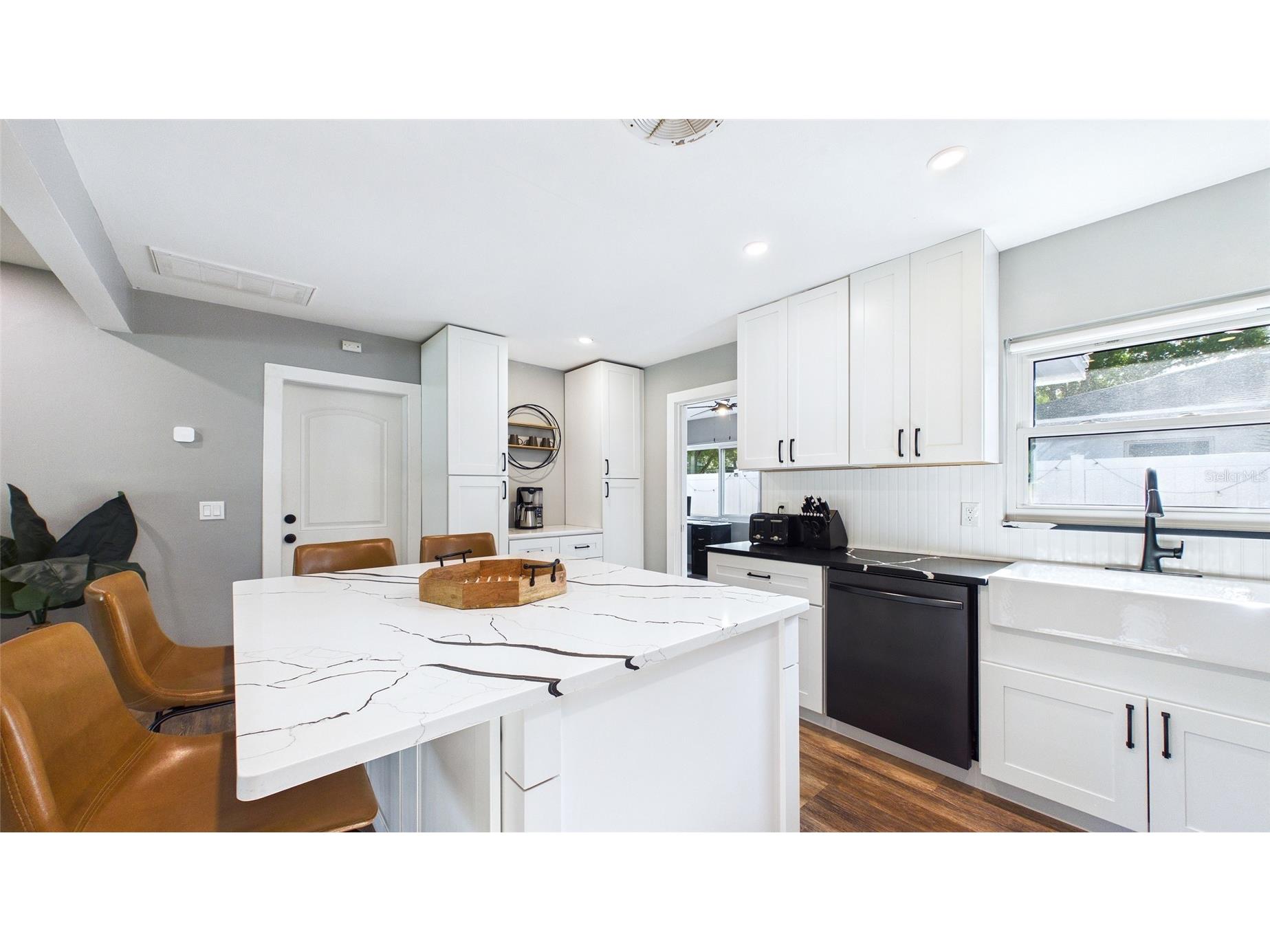 101 N Mercury Avenue Clearwater FL 33765 TB8497788 image14