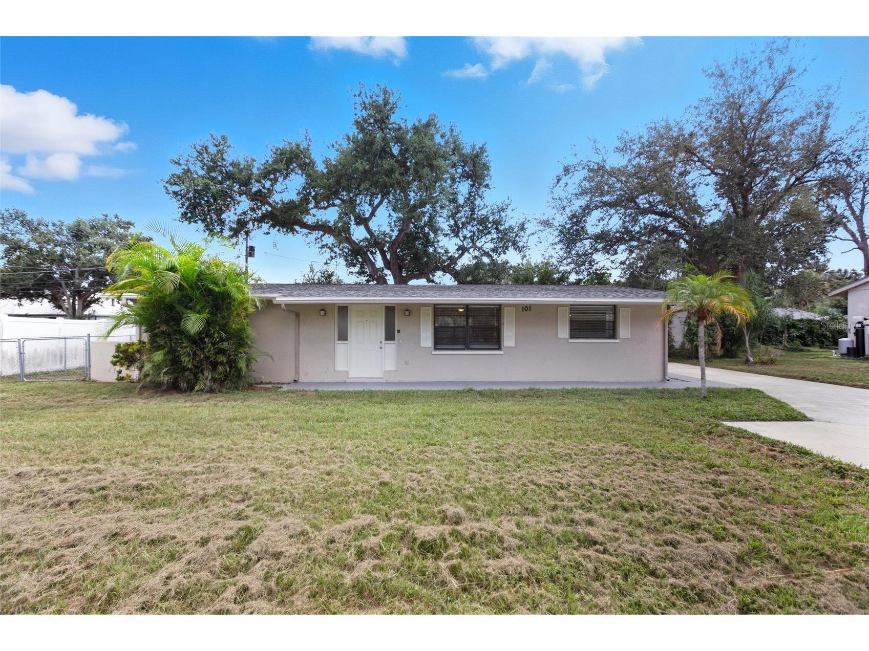 101 Oberlin Road Venice FL 34293 C7516264 image1