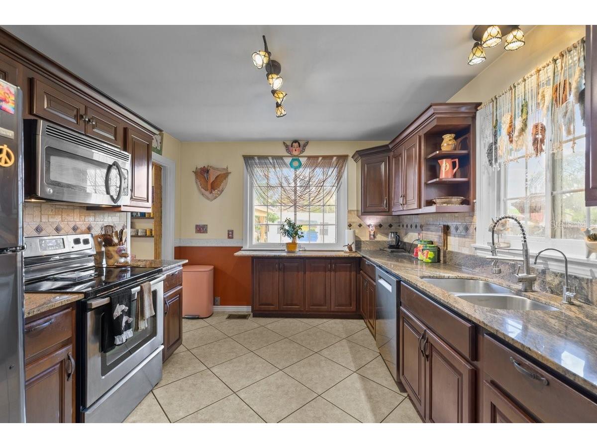 101 Orange Street Satsuma FL 32189 GC538290 image10
