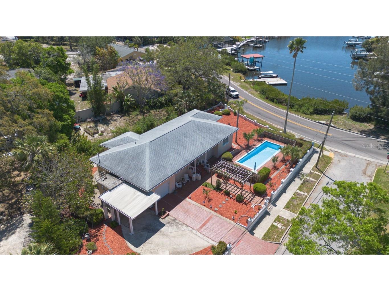 101 Pampas Avenue Tarpon Springs FL 34689 - MINETTA BAYOU TB8373396 image3