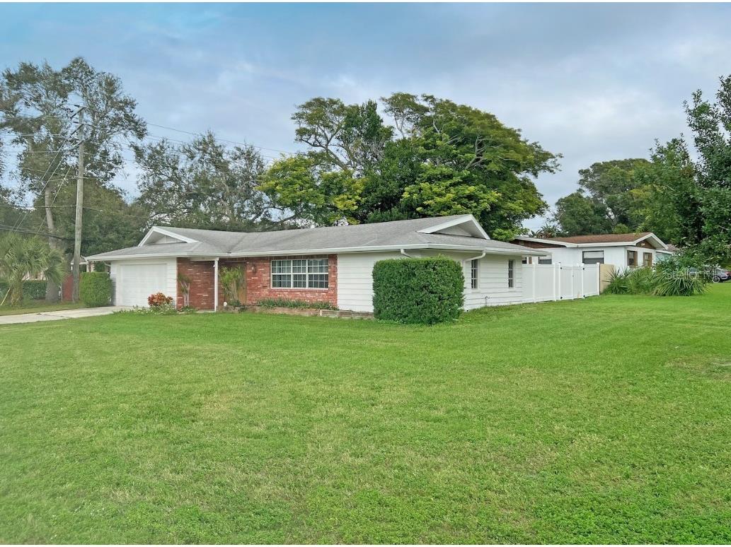 101 Patricia Avenue Dunedin FL 34698 T3427134 image1