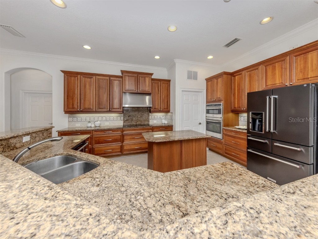 101 Portofino Drive North Venice FL 34275 N6137983 image11