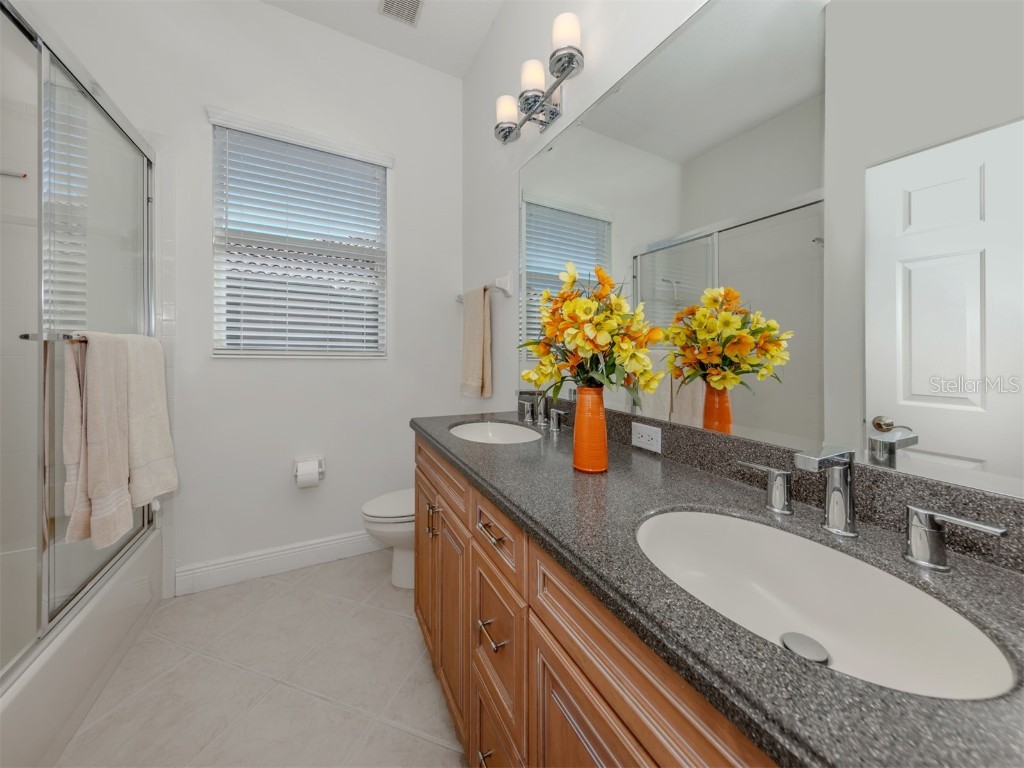 101 Portofino Drive North Venice FL 34275 N6137983 image25