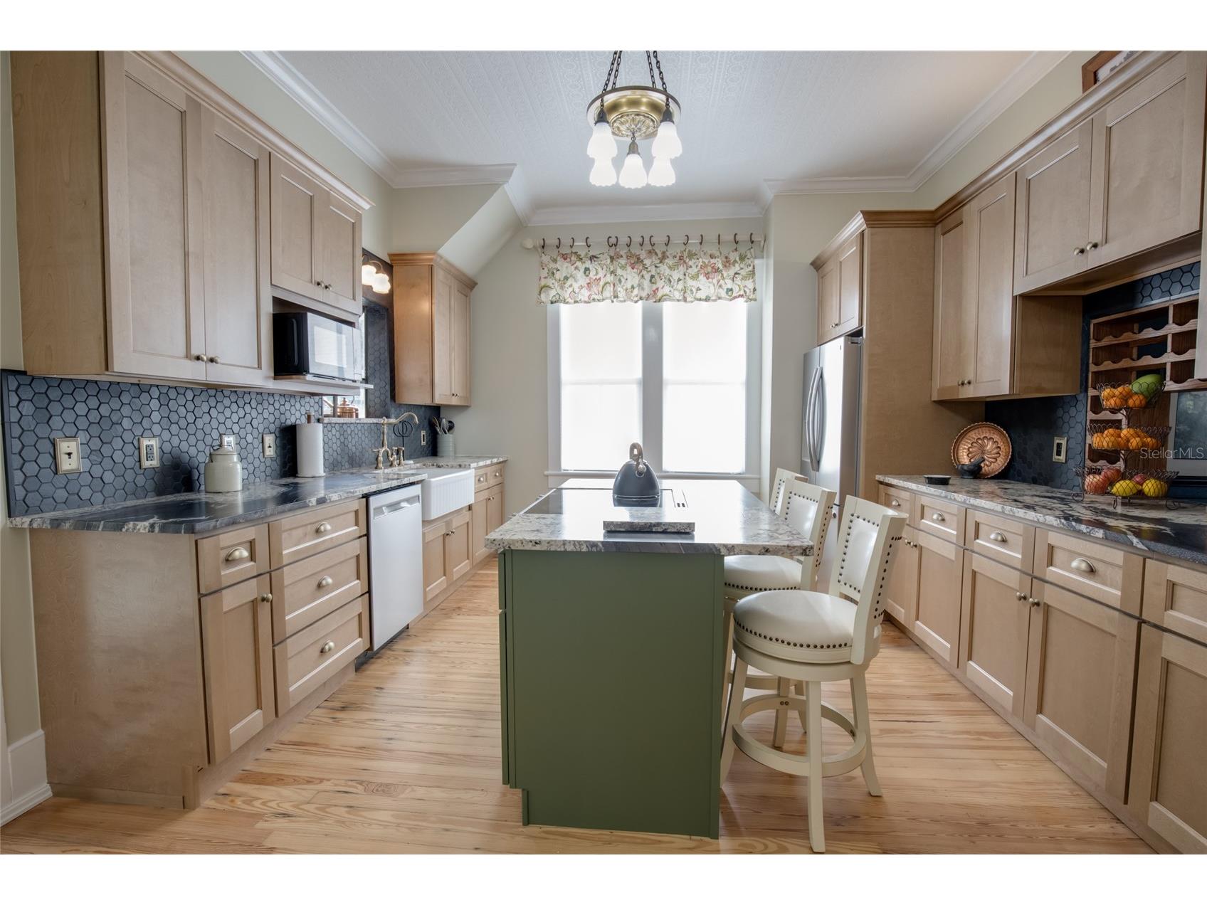 101 Read Street Tarpon Springs FL 34689 TB8429930 image16