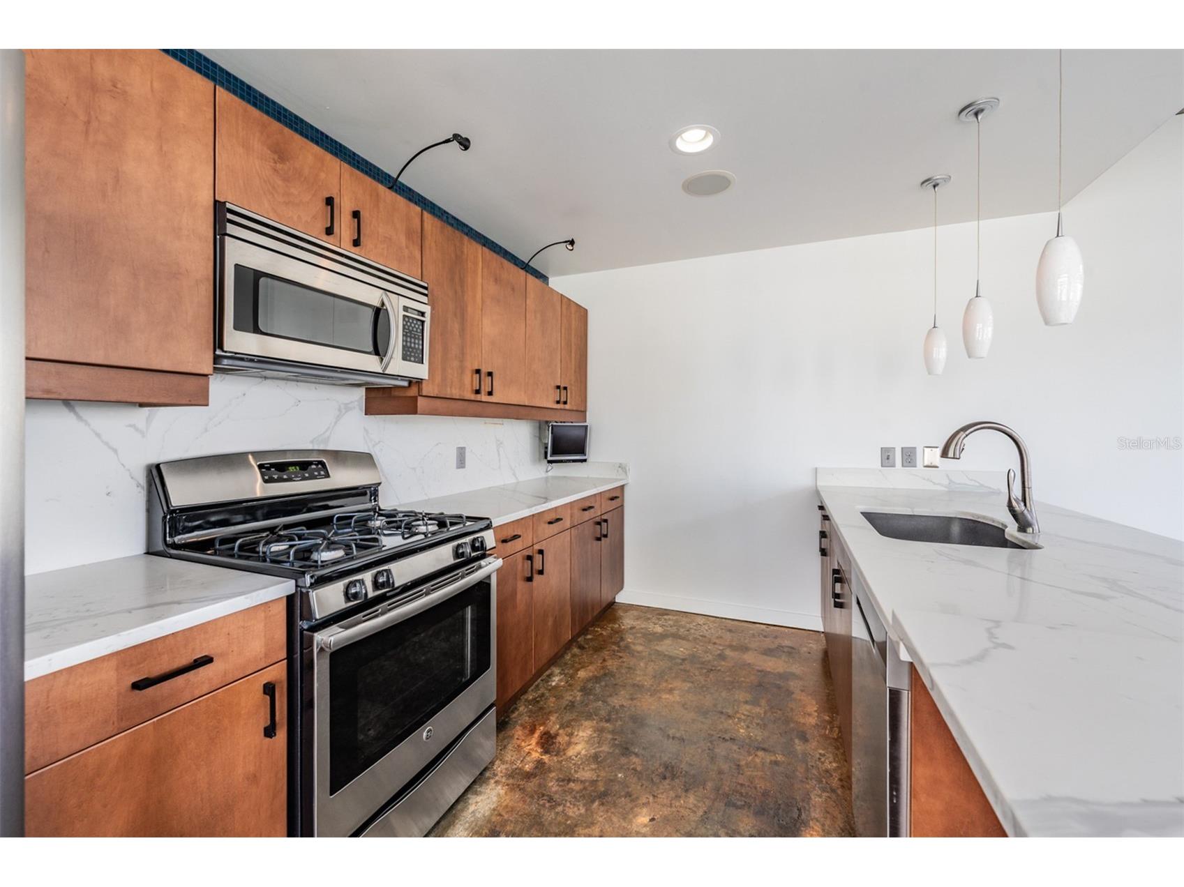 101 S 12th Street #401 Tampa FL 33602 TB8425191 image14