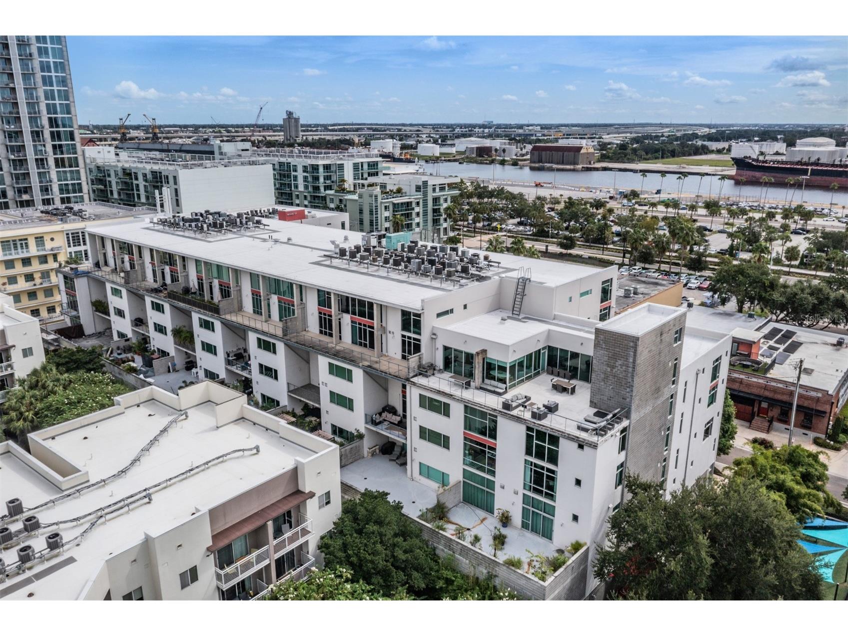 101 S 12th Street #401 Tampa FL 33602 TB8425191 image47