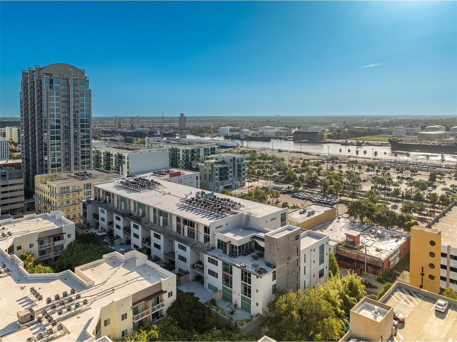 101 S 12th Street #402 Tampa FL 33602 TB8527959 image55