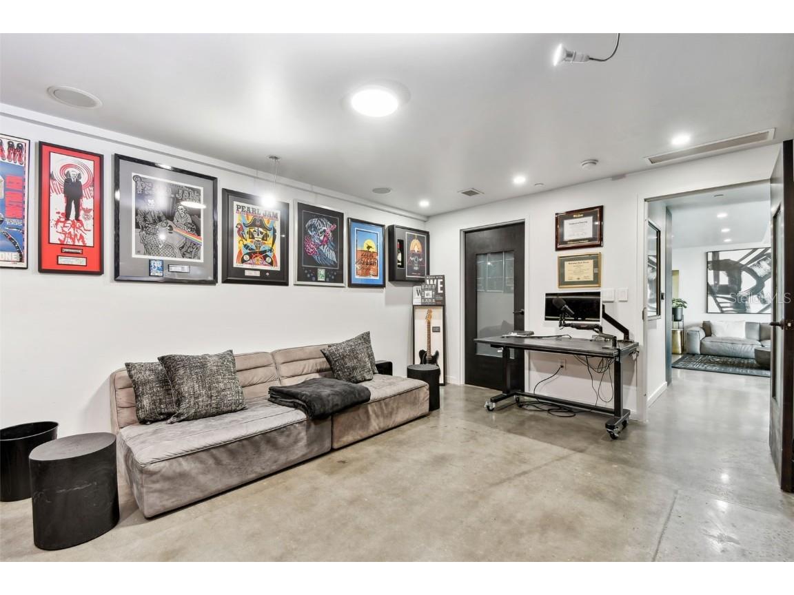 101 S 12th Street #612 Tampa FL 33602 TB8411748 image32