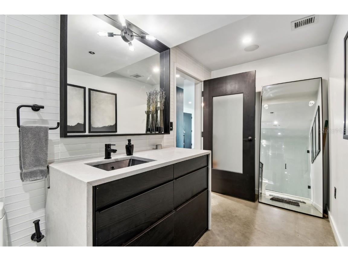 101 S 12th Street #612 Tampa FL 33602 TB8411748 image38