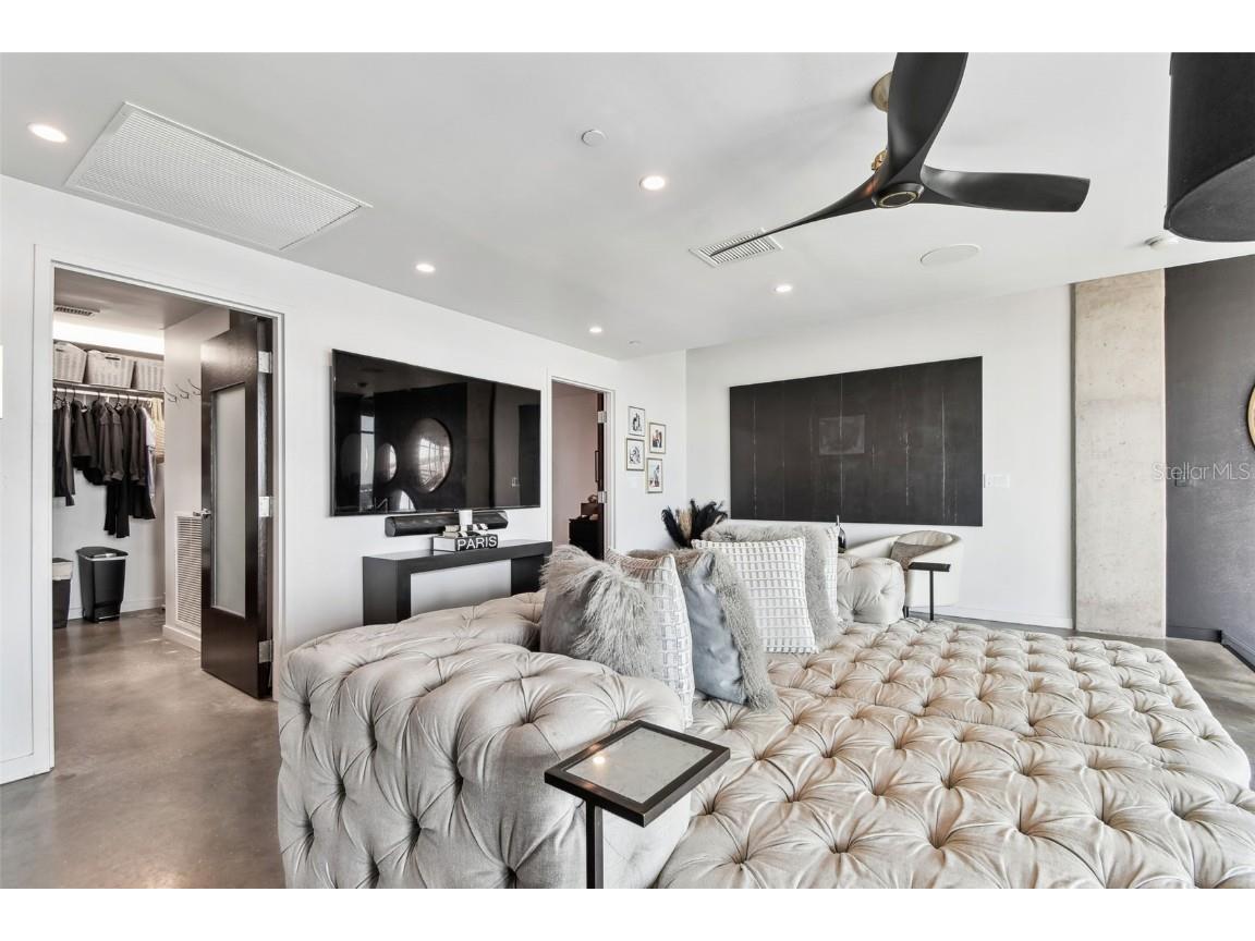 101 S 12th Street #612 Tampa FL 33602 TB8411748 image43