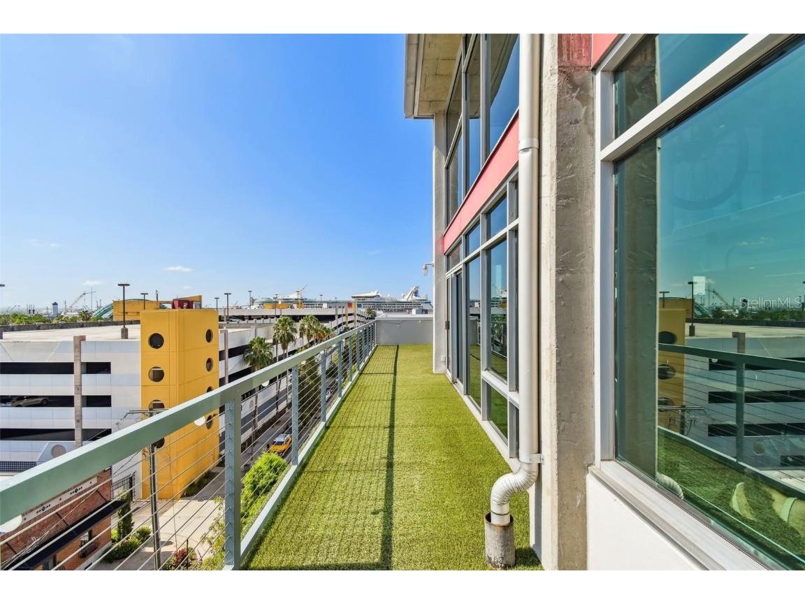 101 S 12th Street #612 Tampa FL 33602 TB8411748 image56